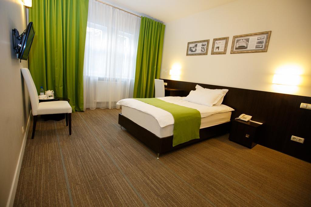 Hotel Schiller Kamjanske Zimmer foto