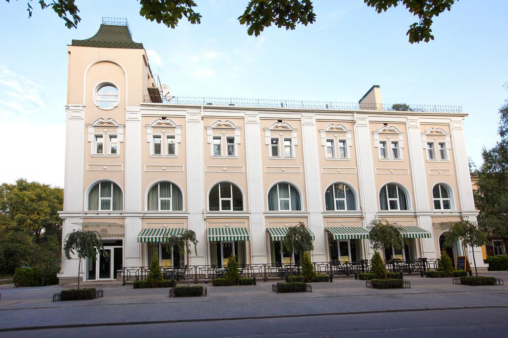 Hotel Schiller Kamjanske Exterior foto